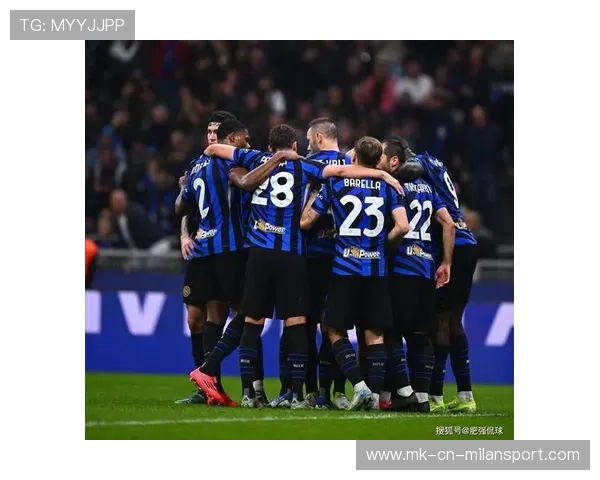 国际米兰后场调度顺畅,上半场节奏被牢牢掌控 国际米兰后场调度顺畅,上半场节奏被牢牢掌控