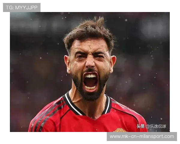 曼联边路二过一配合流畅，布鲁诺打远角未能命中目标